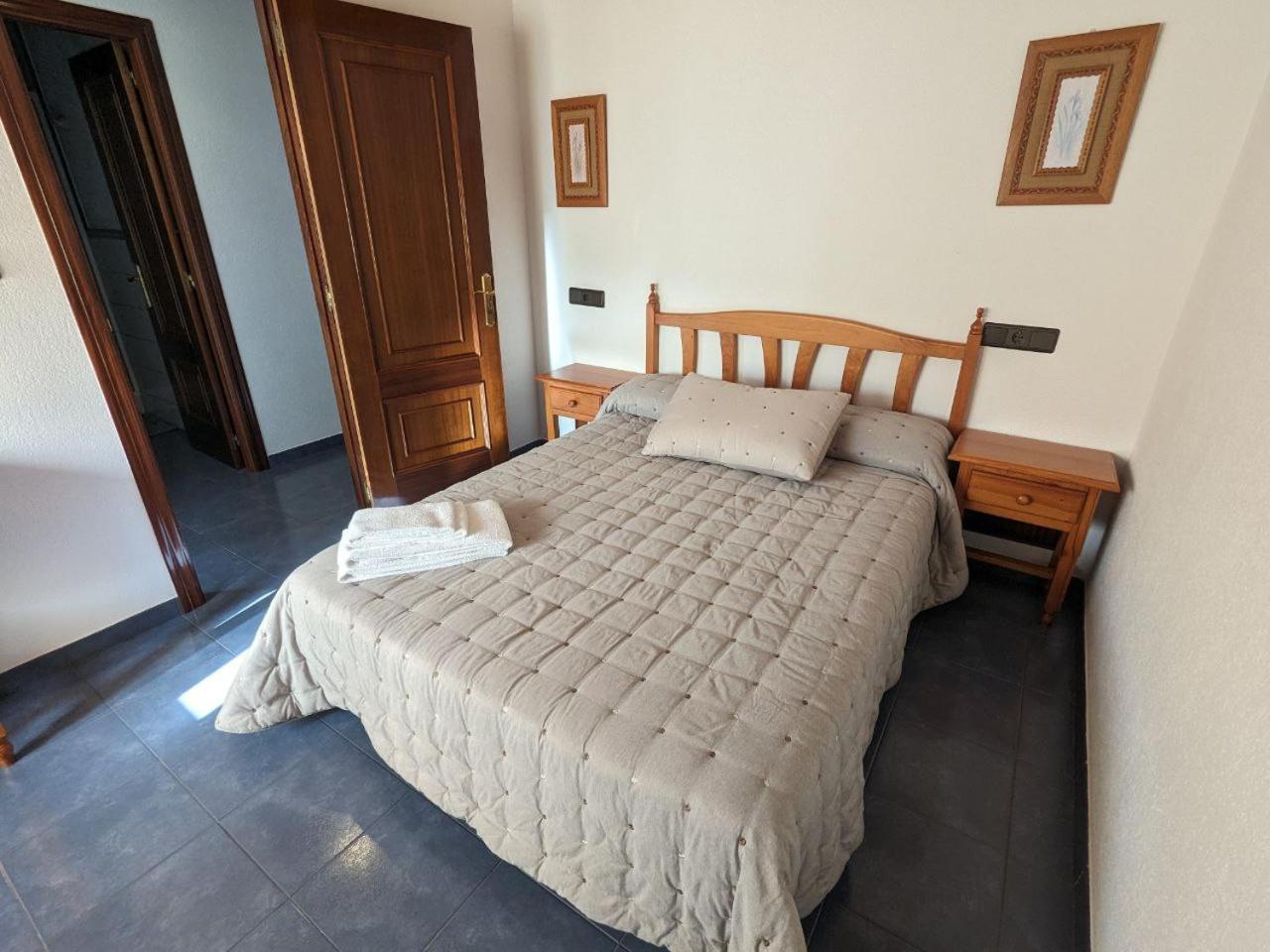 Vivienda Turistica Vacacional Maricarmen Hotell Arou Eksteriør bilde